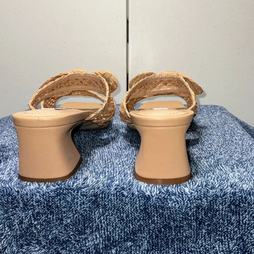 New Charles David Women’s Raffia Woven Sandals Slip On Size 10 M Boho Summer
